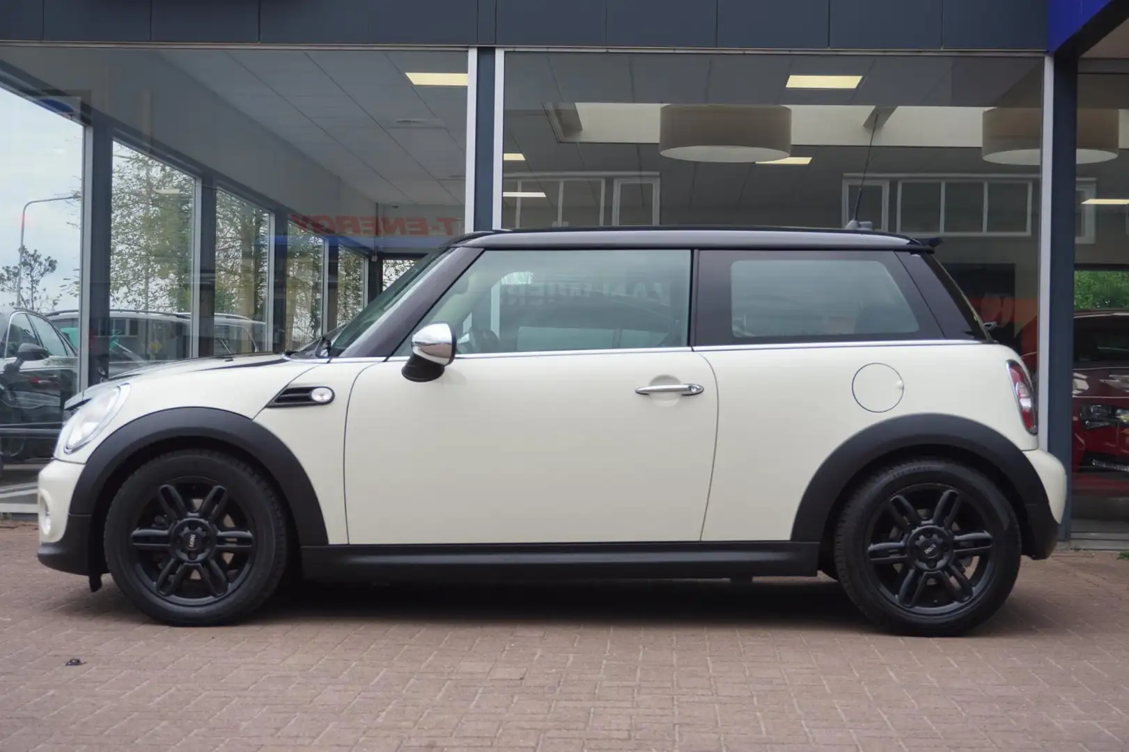 MINI One Mini 1.6 Holland Street | 3deurs | Airco | Navigat Wit - 2