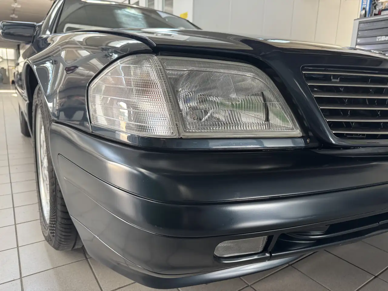 Mercedes-Benz SL 320, foto 2