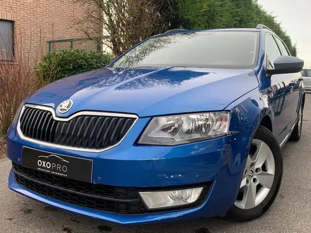 Skoda Octavia 1.6 TDI / Boite Auto DSG / Gps / Clim Auto / PDC /