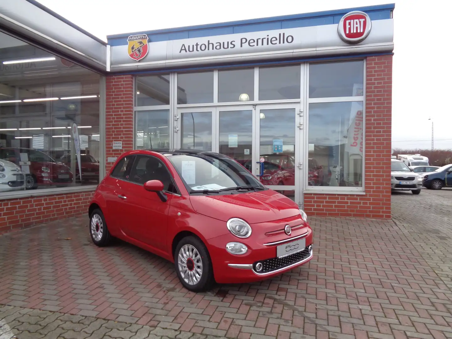 Fiat 500 RED Hybrid 1.0 Rood - 1