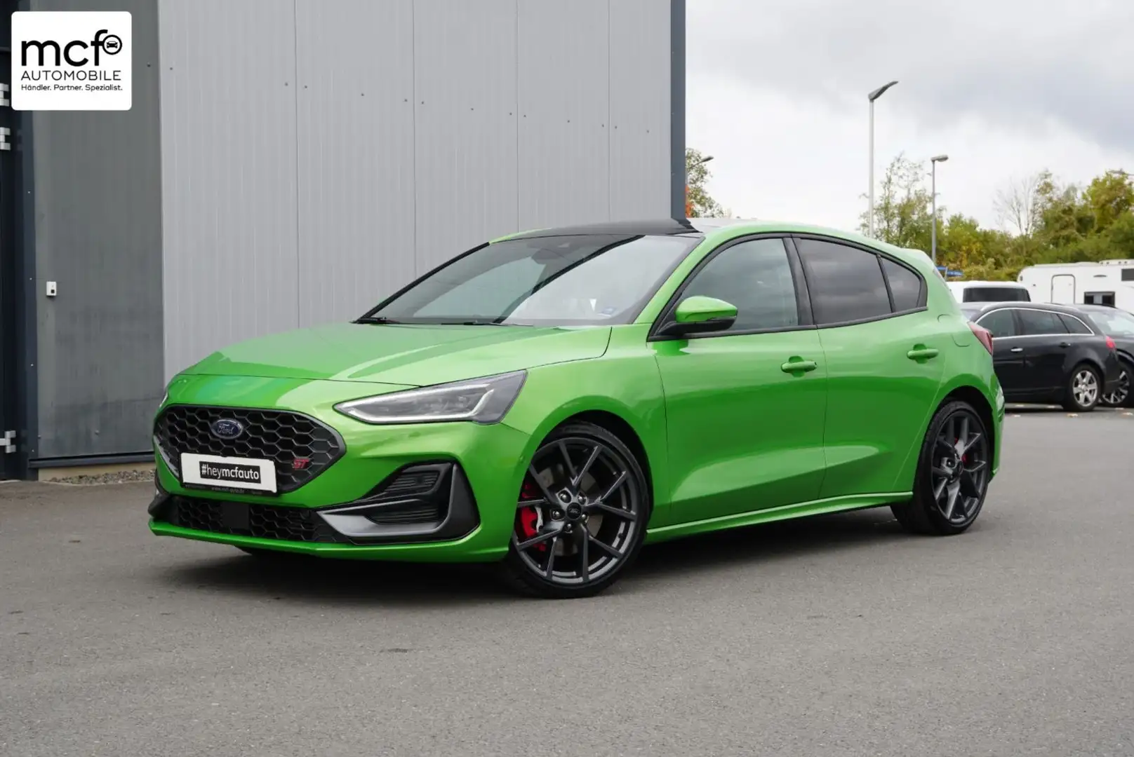 Ford Focus 2.3 ST X *Pano*B&O*Recaro*ACC*Garantie* Grün - 1