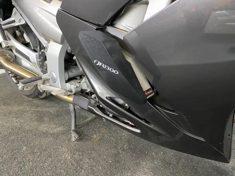 Yamaha FJR 1300 - foto 7