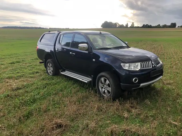 Mitsubishi L200 Invite Doppelkabine 4WD