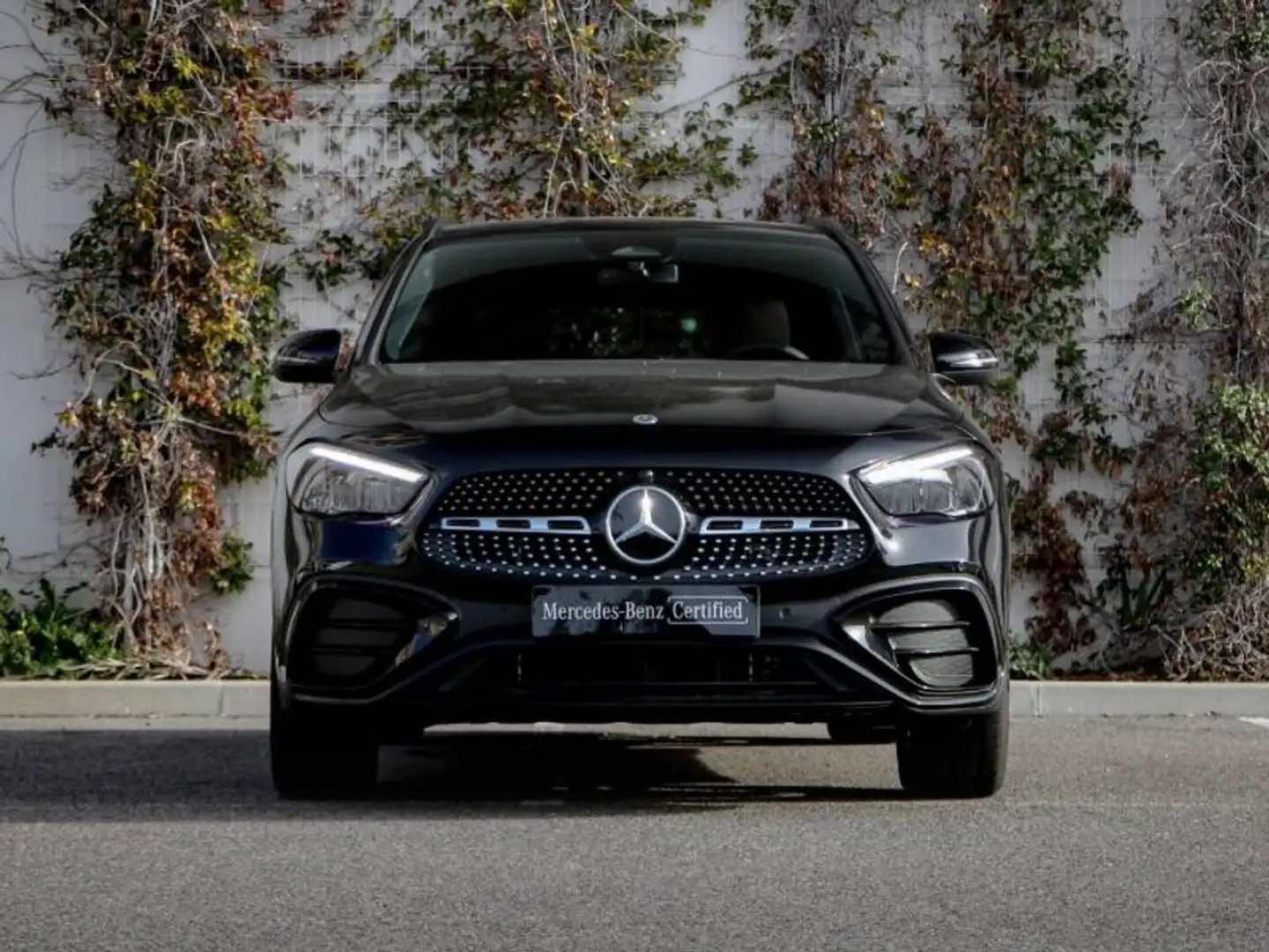 Mercedes-Benz GLA 250 250 e Hybrid EQ 218ch AMG Line 8G-DCT Schwarz - 2