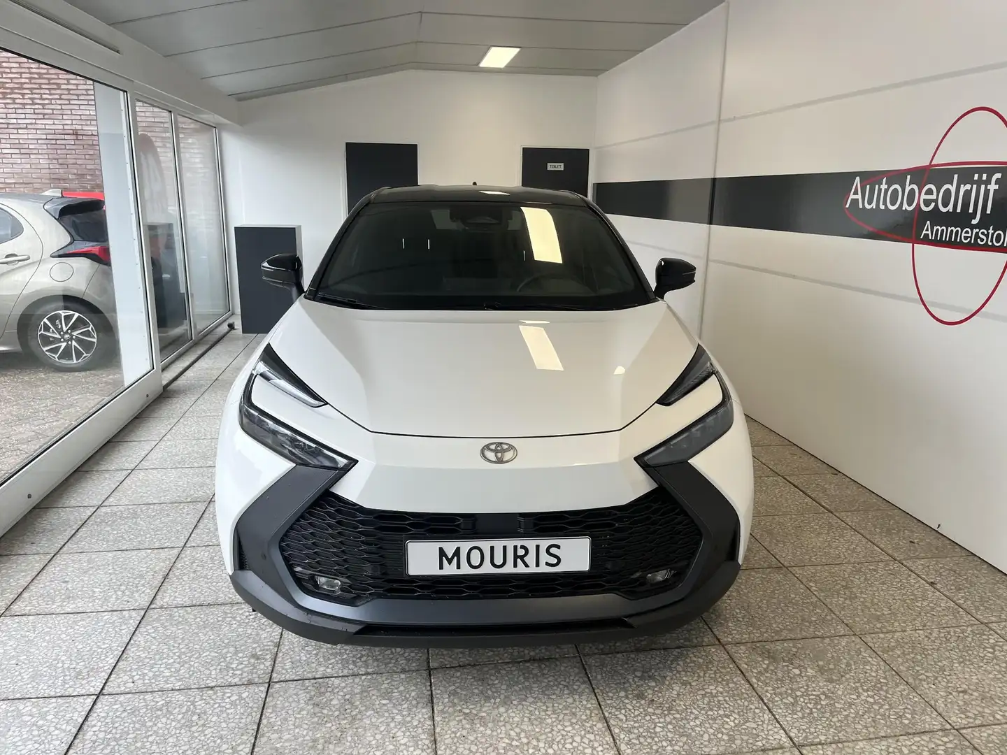 Toyota C-HR 2.0 Hybrid 200 First Edition Wit - 2
