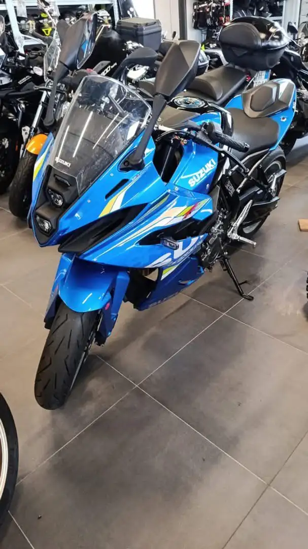Suzuki GSX 8R - 1