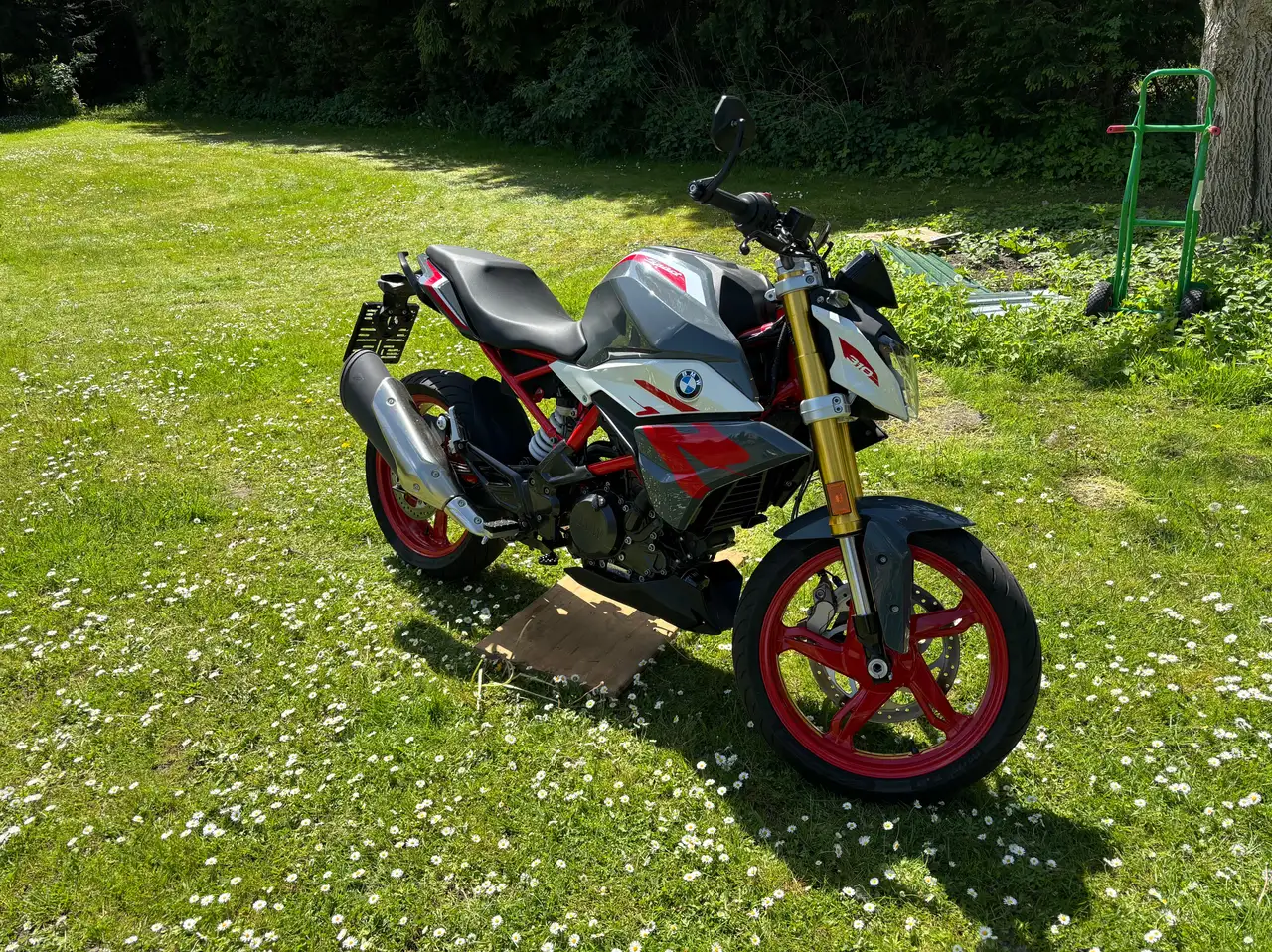 BMW G 310 R