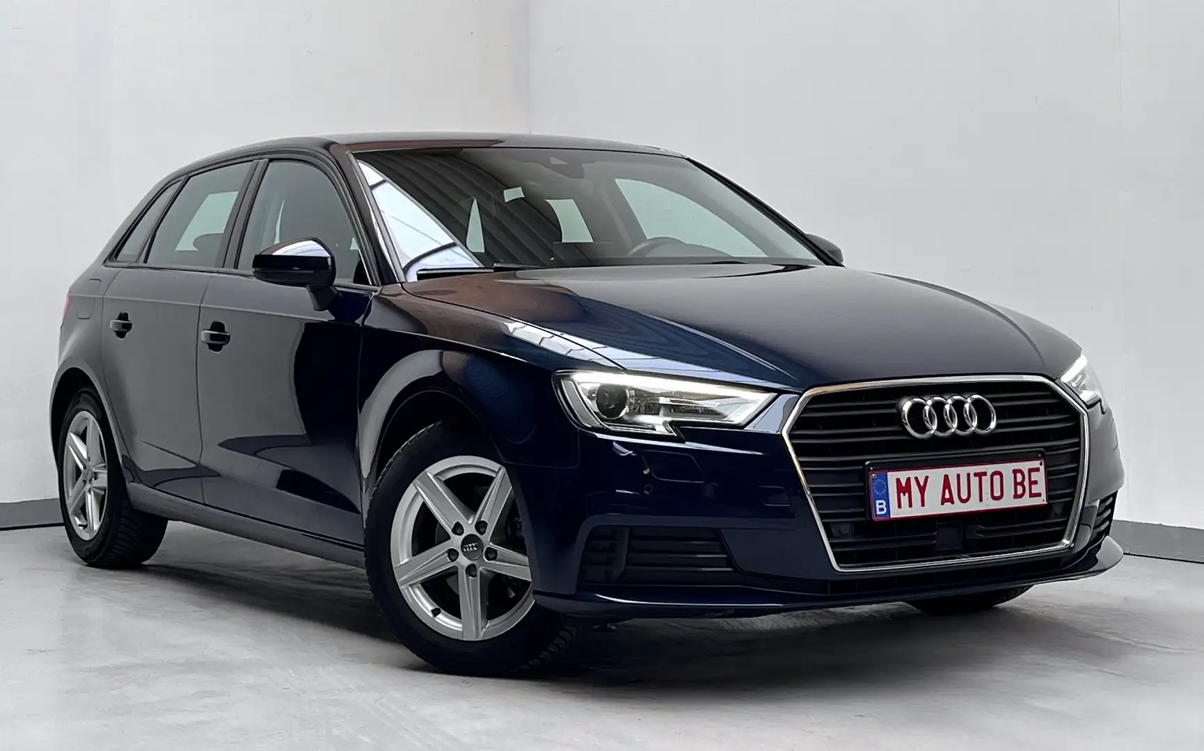 Audi A3 Sportback 35 TFSI *** 12 MOIS DE GARANTIE *** Blauw - 1