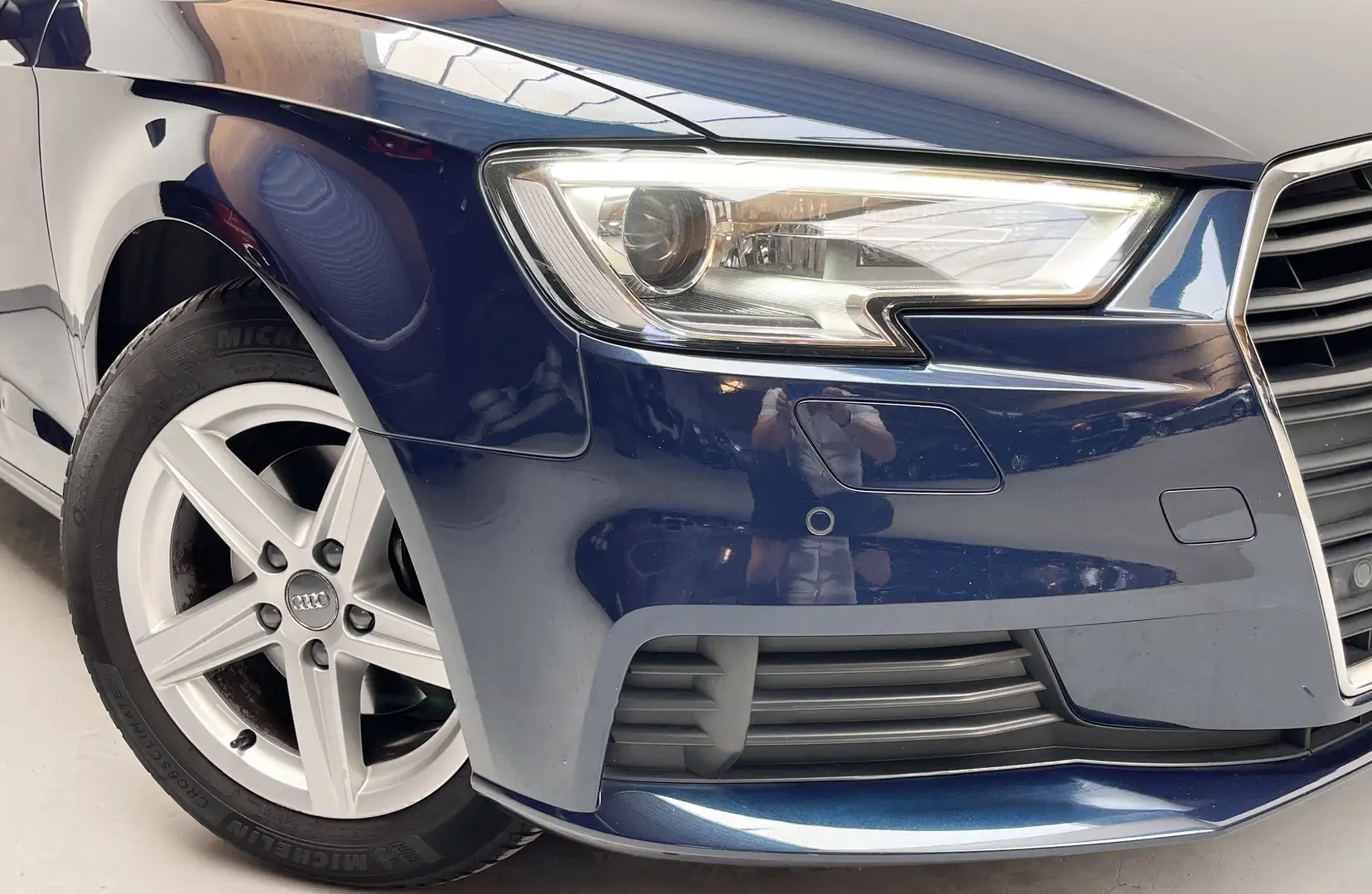 Audi A3 Sportback 35 TFSI *** 12 MOIS DE GARANTIE *** Blauw - 2
