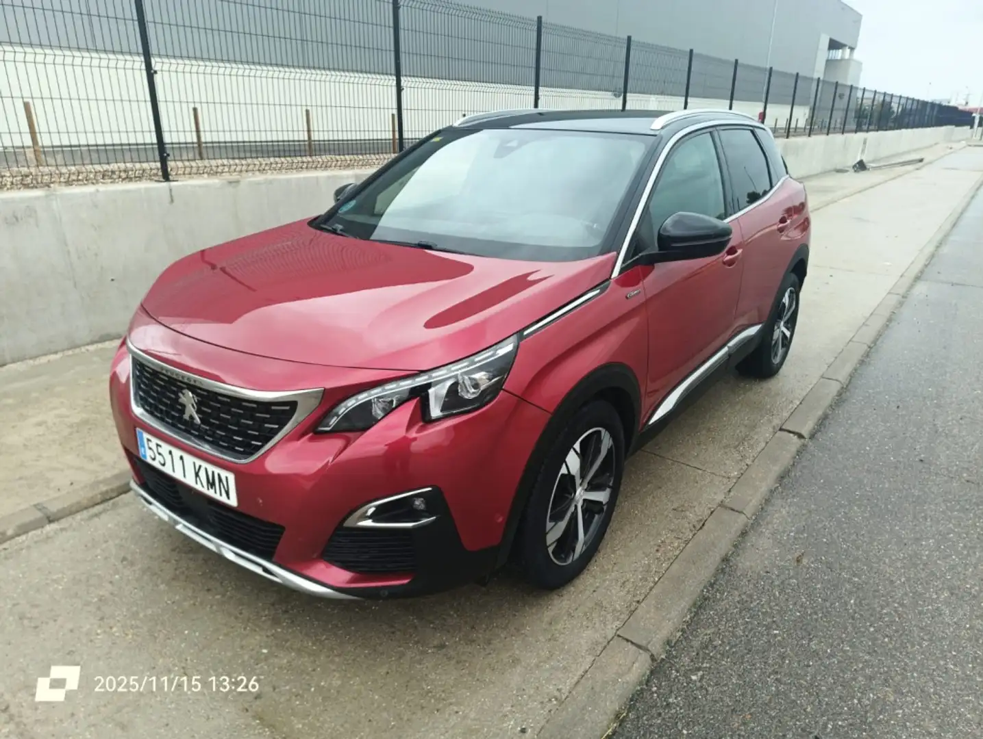 Peugeot 3008 1.5BlueHDi GT Line S&S 130 Paars - 1