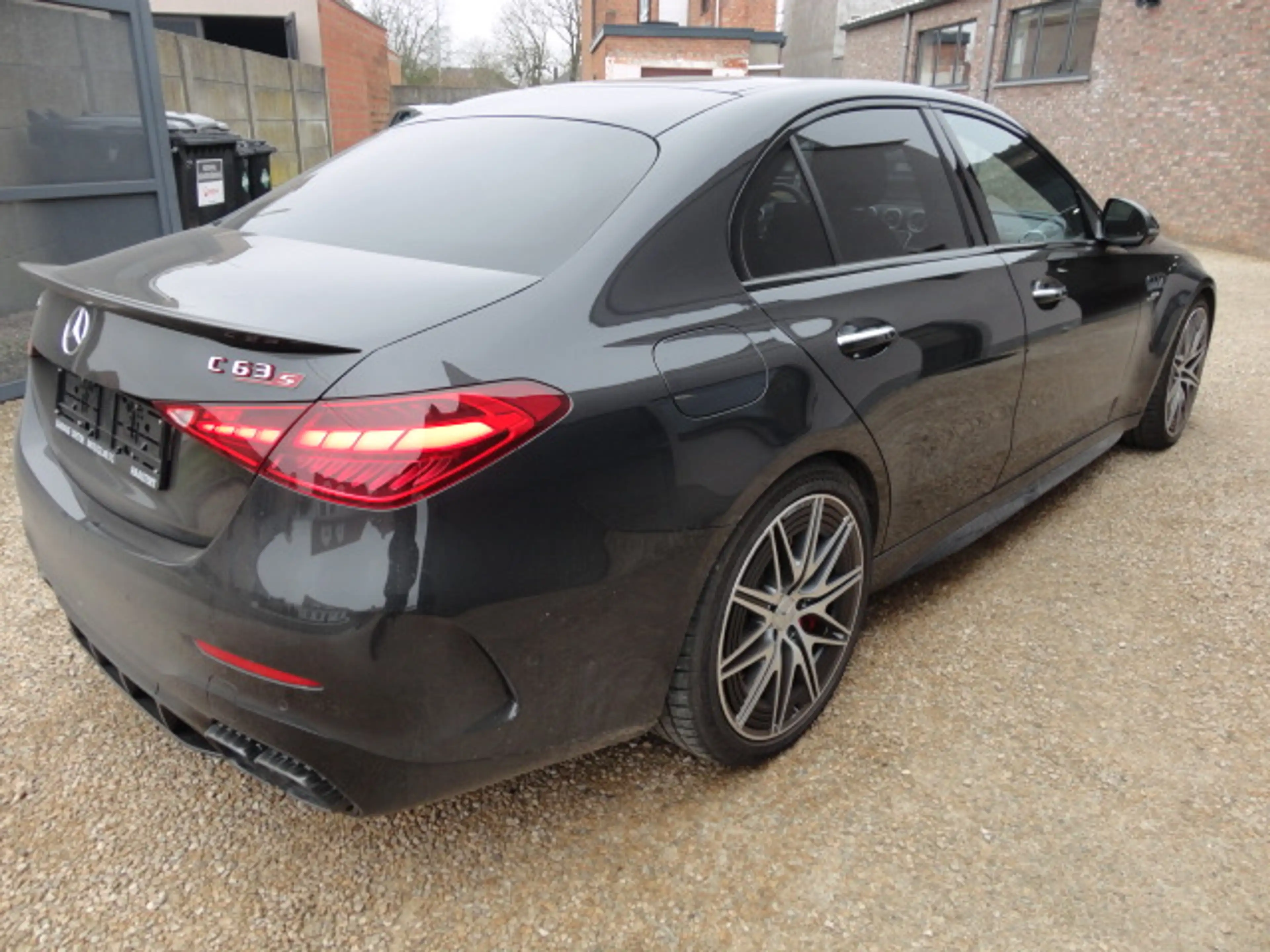 Mercedes-Benz C 63 AMG C AMG 63 S E 4-Matic PHEV Performance (500 kW) — photo 4