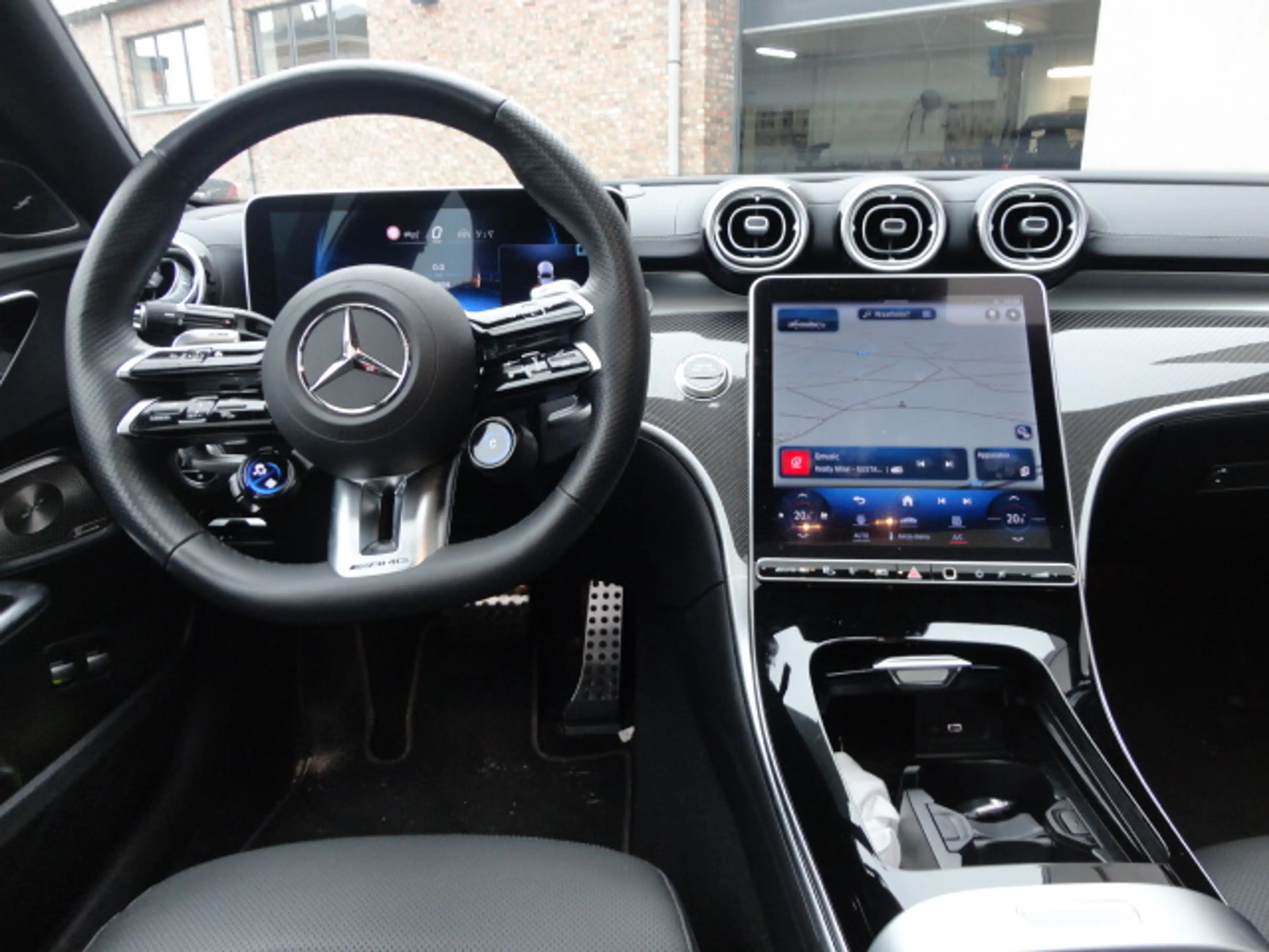 Mercedes-Benz C 63 AMG C AMG 63 S E 4-Matic PHEV Performance (500 kW) — photo 12