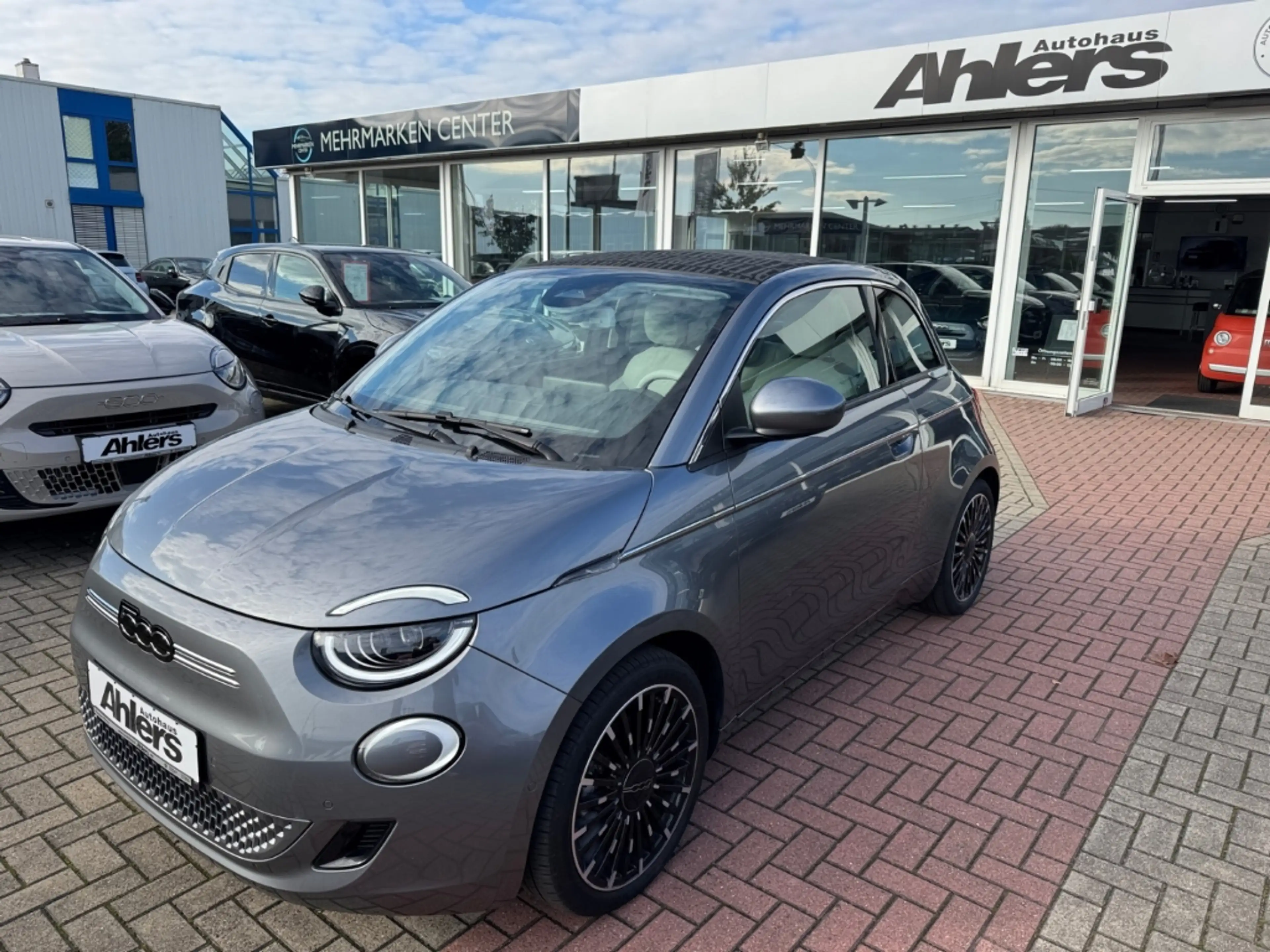 Fiat 500e La Prima By Bocelli+NAVI+JBL+LEDER+ACC+KAMERA — photo 3
