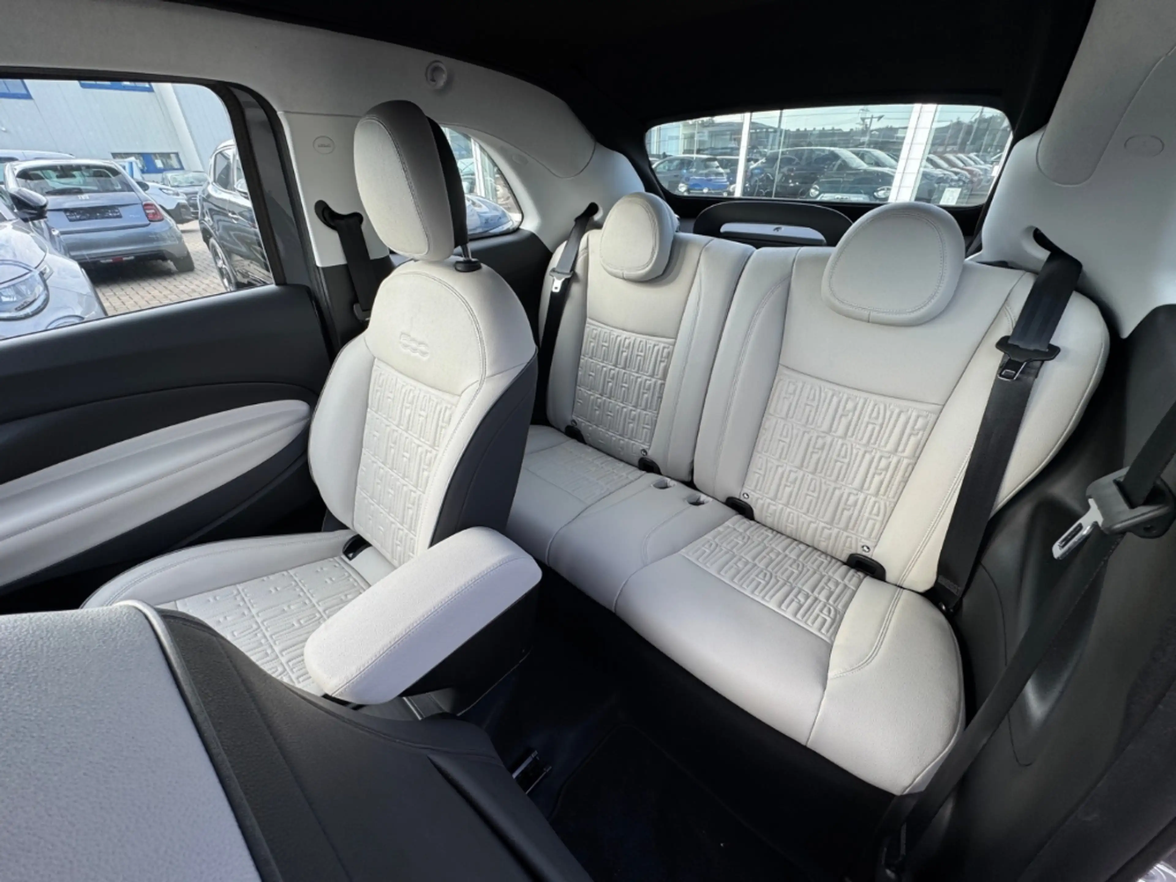 Fiat 500e La Prima By Bocelli+NAVI+JBL+LEDER+ACC+KAMERA — photo 13