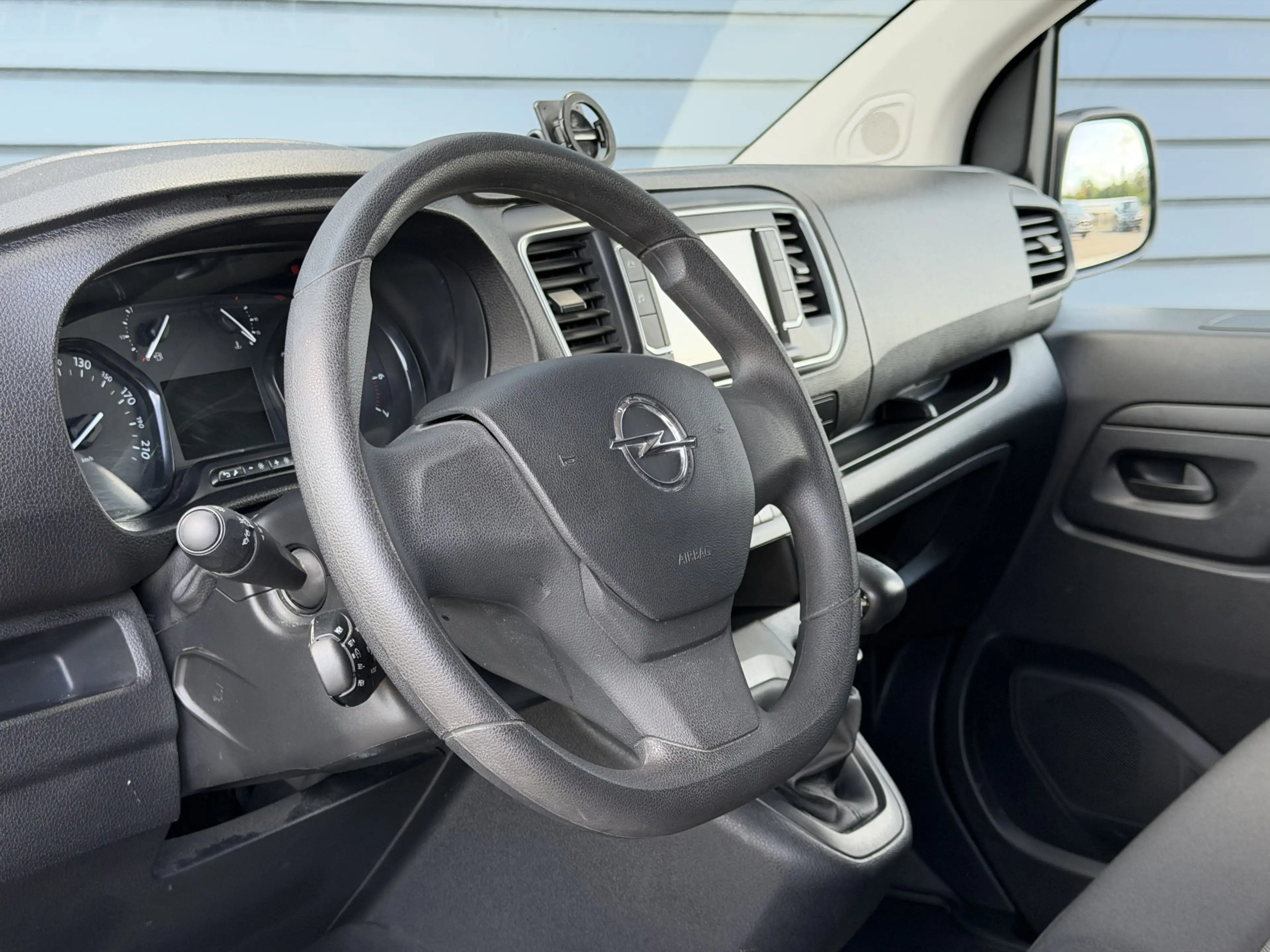 Opel Vivaro 2.0 Diesel 145 PK L2 | Camera | Trekhaak | Apple C — photo 5