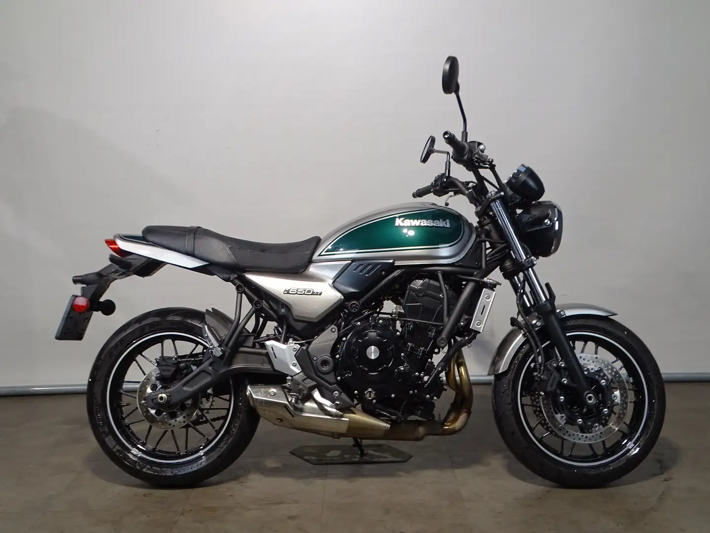 Kawasaki Z 650 RS Zöld - 1