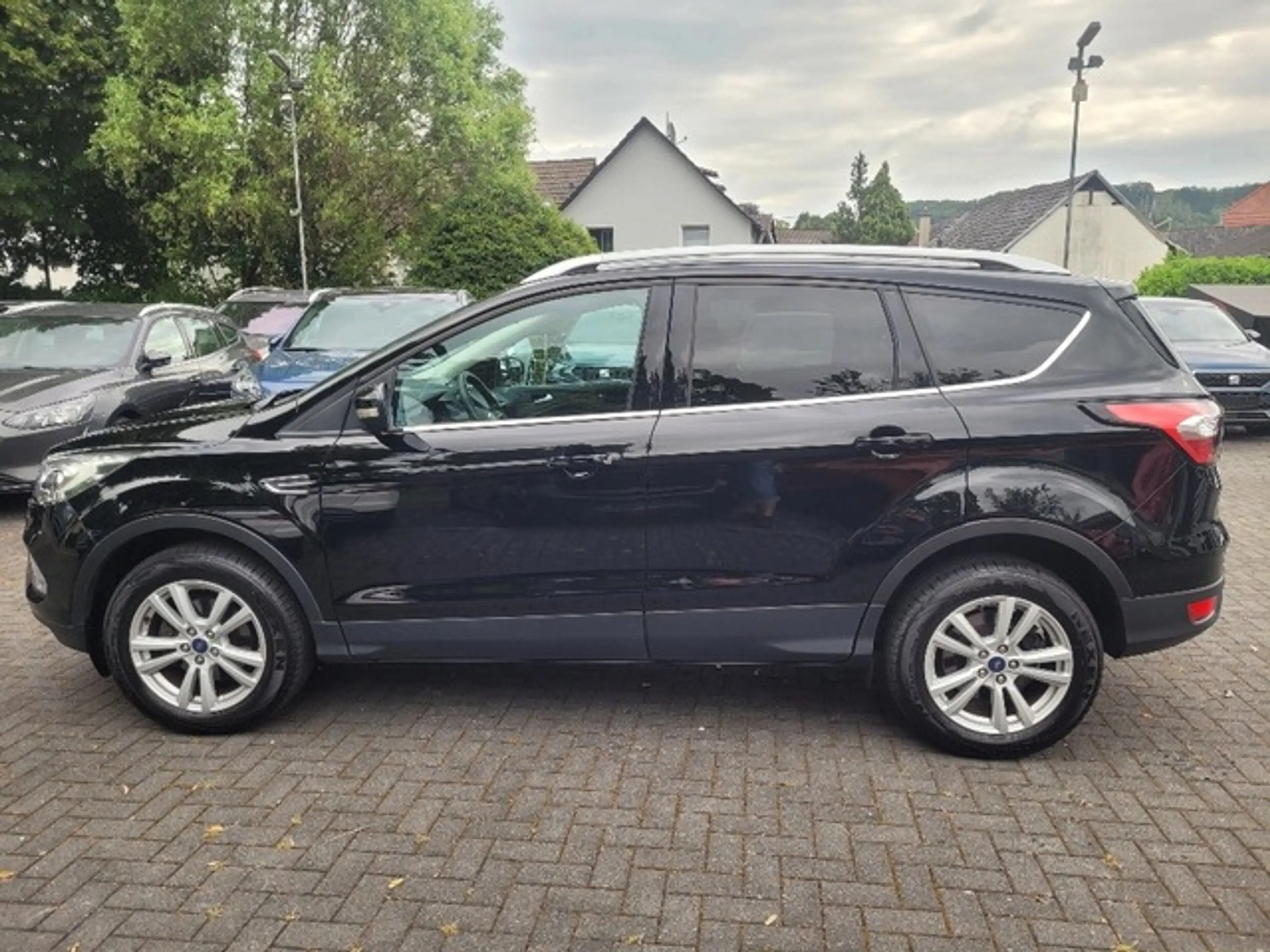 Ford Kuga COOL&CONNECT — photo 5
