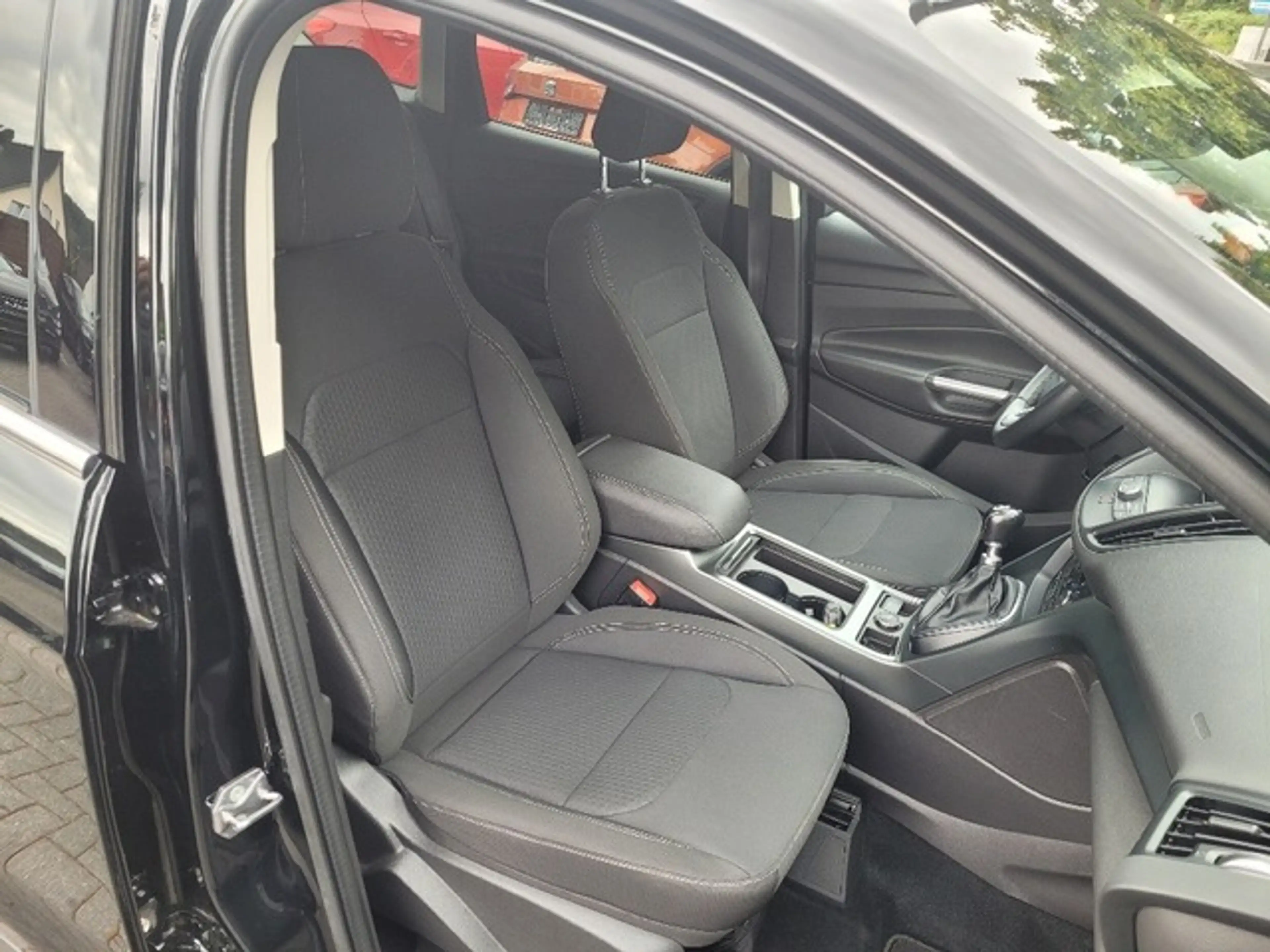 Ford Kuga COOL&CONNECT — photo 9