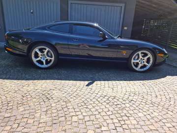 4.2 coupe' r-performance