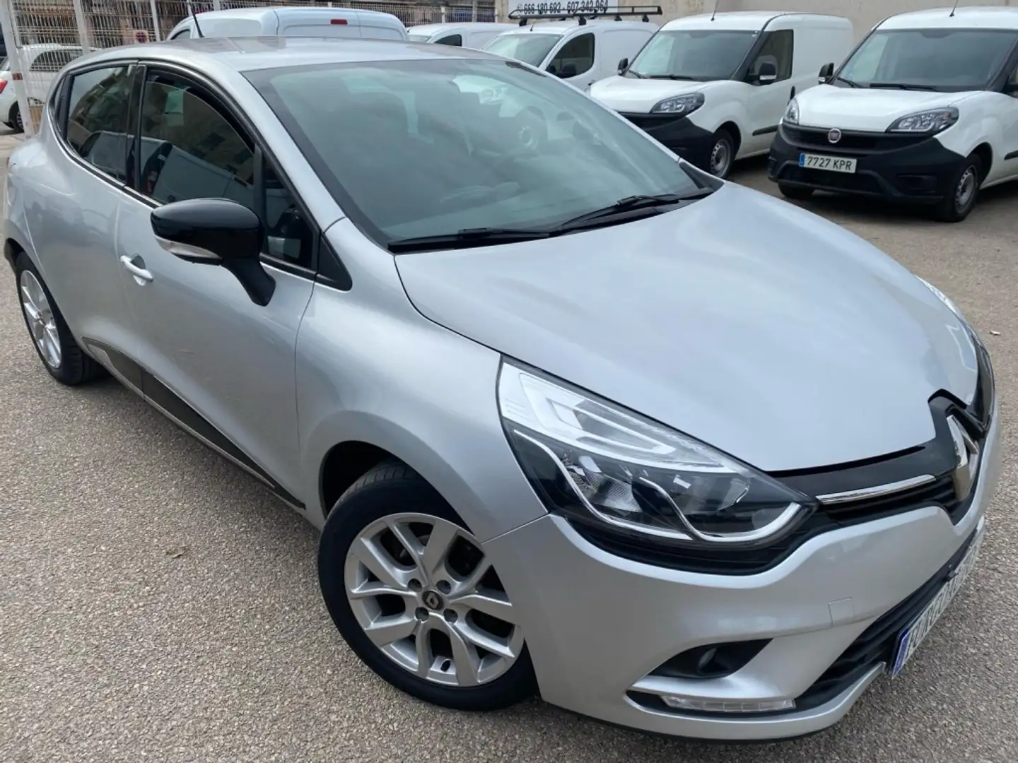 Renault Clio TCe Energy Limited 66kW Gris - 1