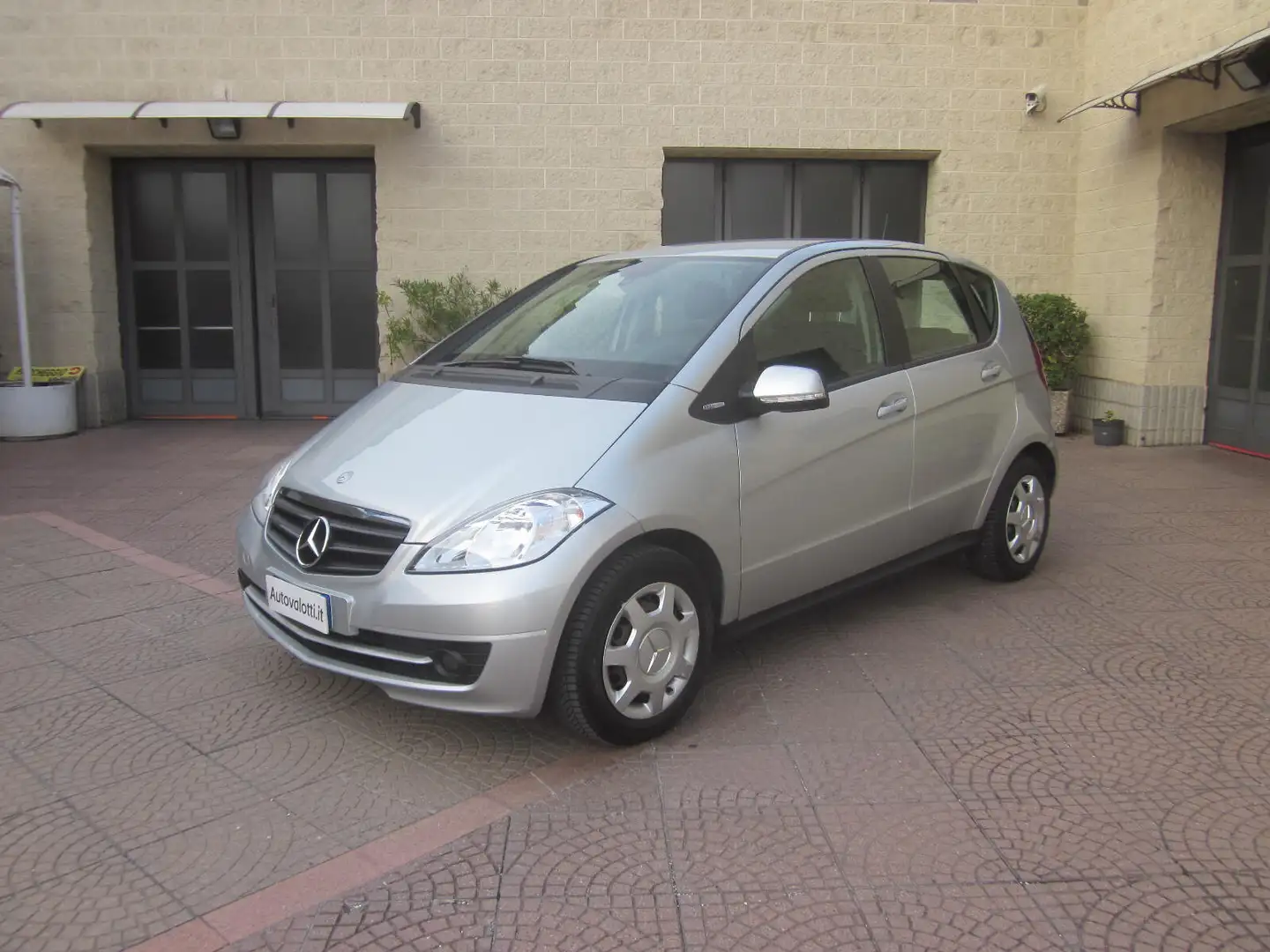 Mercedes-Benz A 160 BlueEFFICIENCY (ok anche neopatentati) Argento - 1