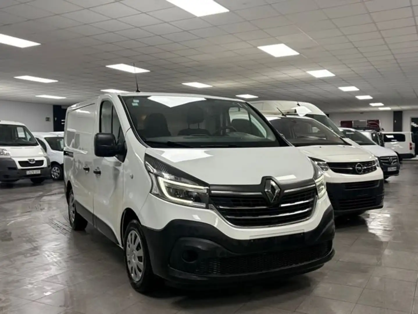 Renault Trafic 2.0 DCI 88KW GRAND CONFORT SWB 2.7T Blanco - 2