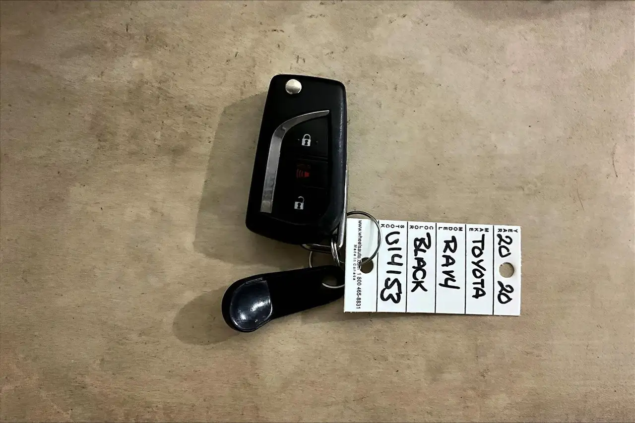 Toyota RAV 4 снимка Toyota RAV 4