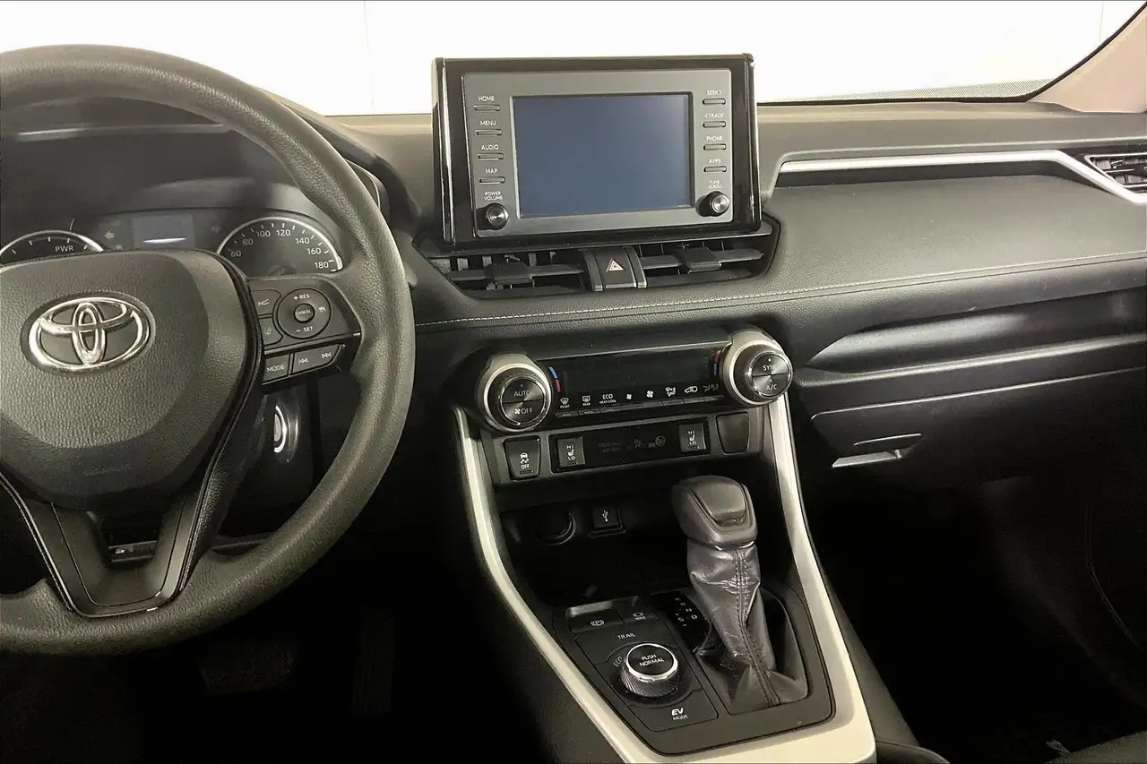 Toyota RAV 4 снимка Toyota RAV 4