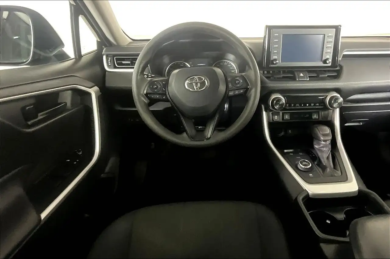 Toyota RAV 4 снимка Toyota RAV 4