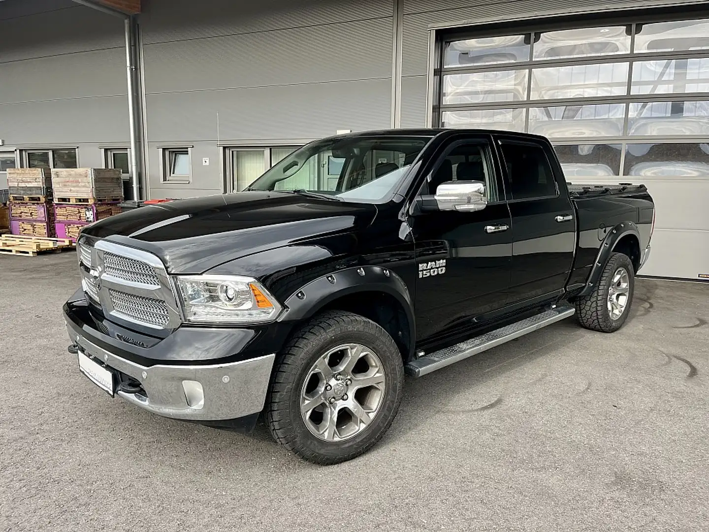 Dodge RAM Ram 1500 Crew Cab Laramie Long Negro - 2