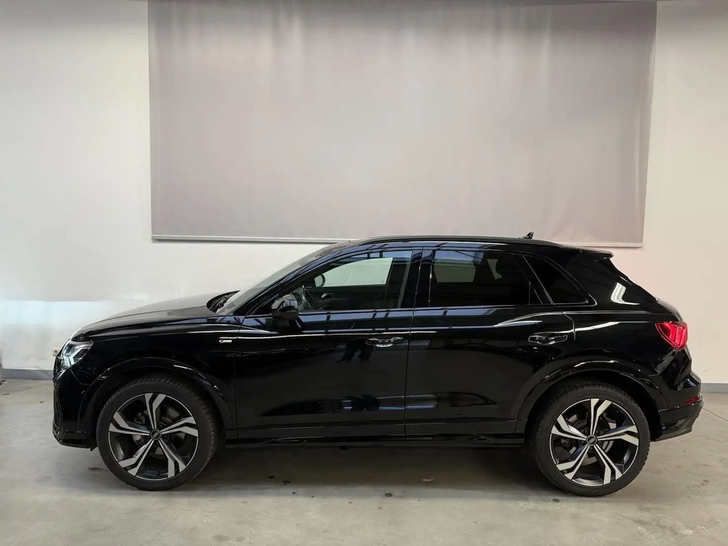Audi Q3 35 TDI S line S Tronic Nero - 1