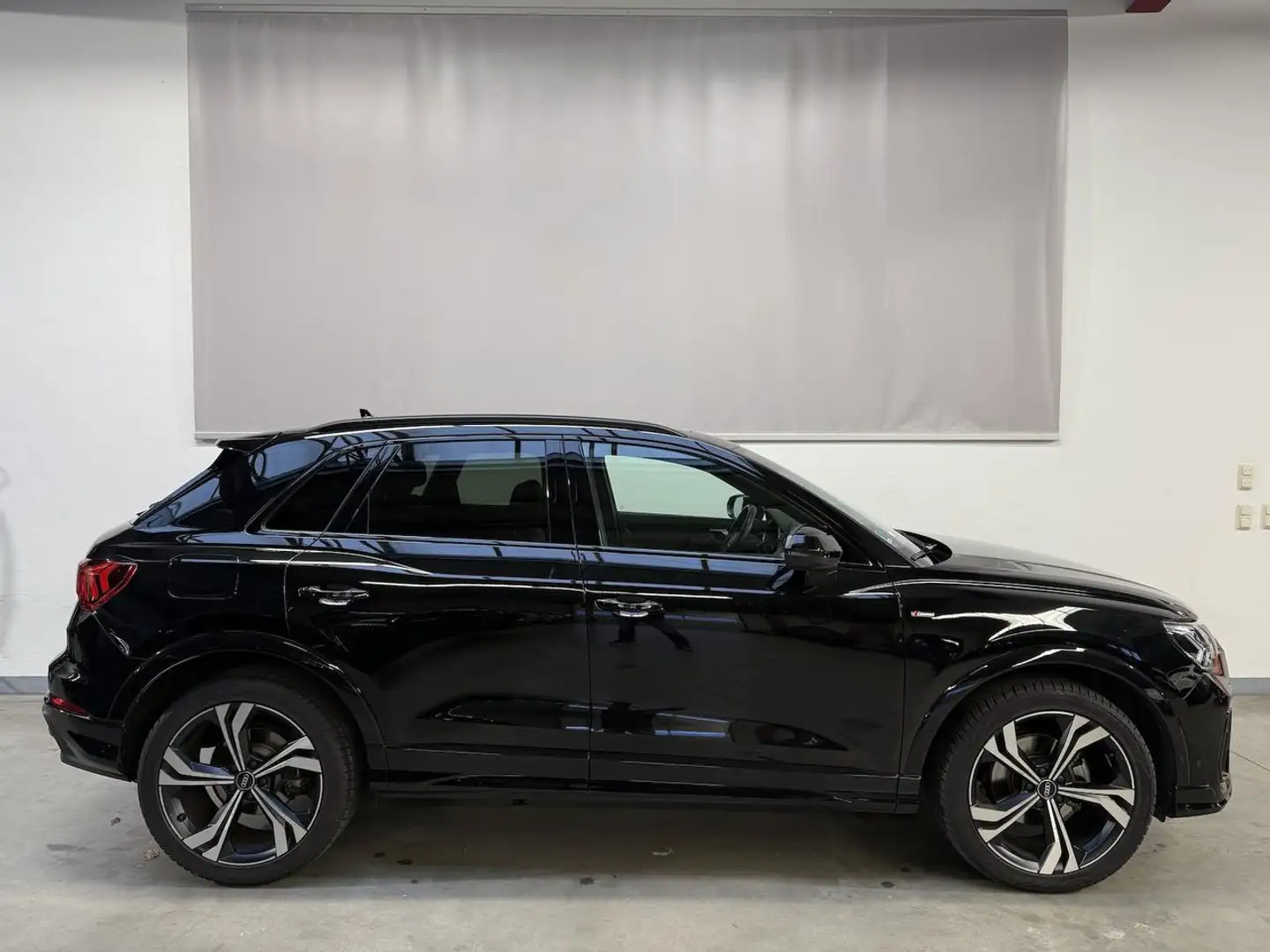 Audi Q3 35 TDI S line S Tronic Nero - 2