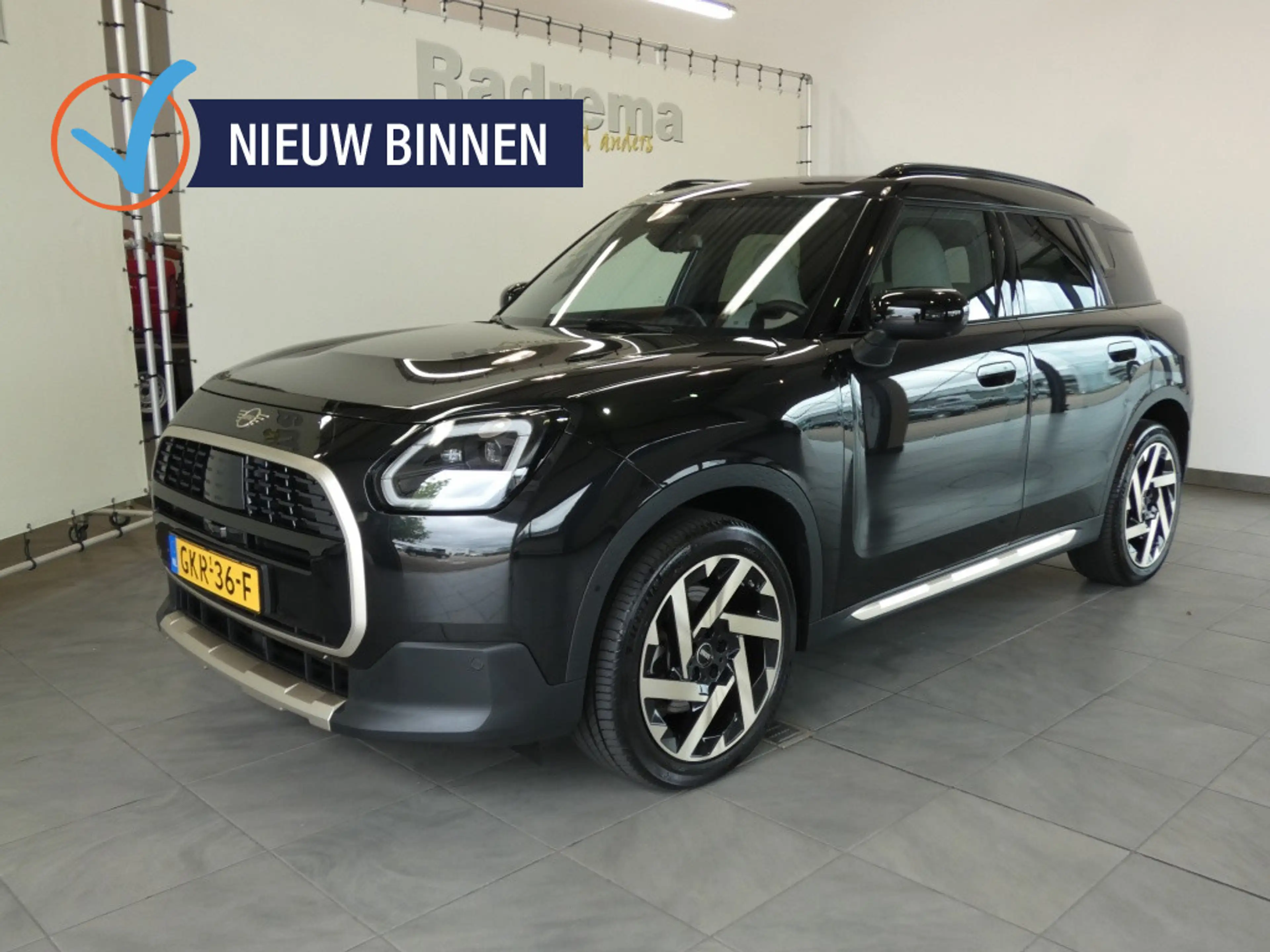 MINI Countryman C 1.5C 170 PK Favoured XL Volle Country Man !