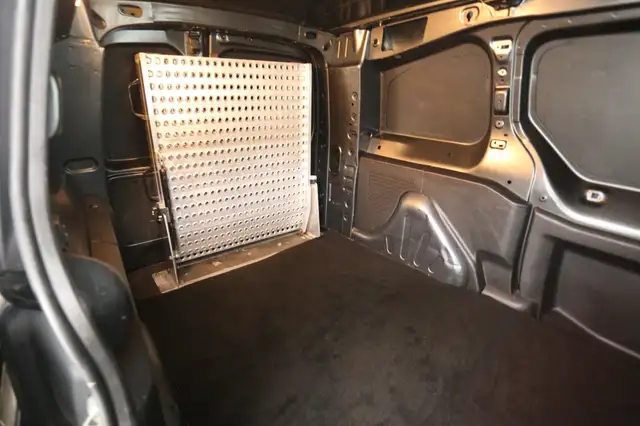 Peugeot Partner view 24