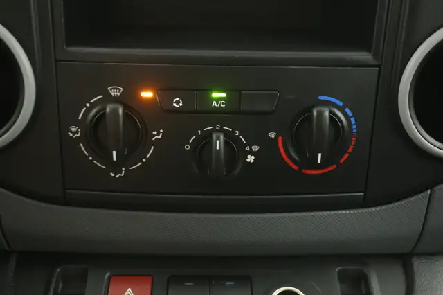 Peugeot Partner view 14