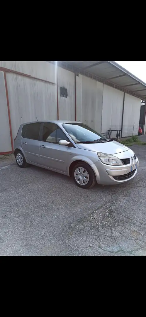 Renault Scenic 1.5 dci Serie Speciale c/Psp 85cv - 2