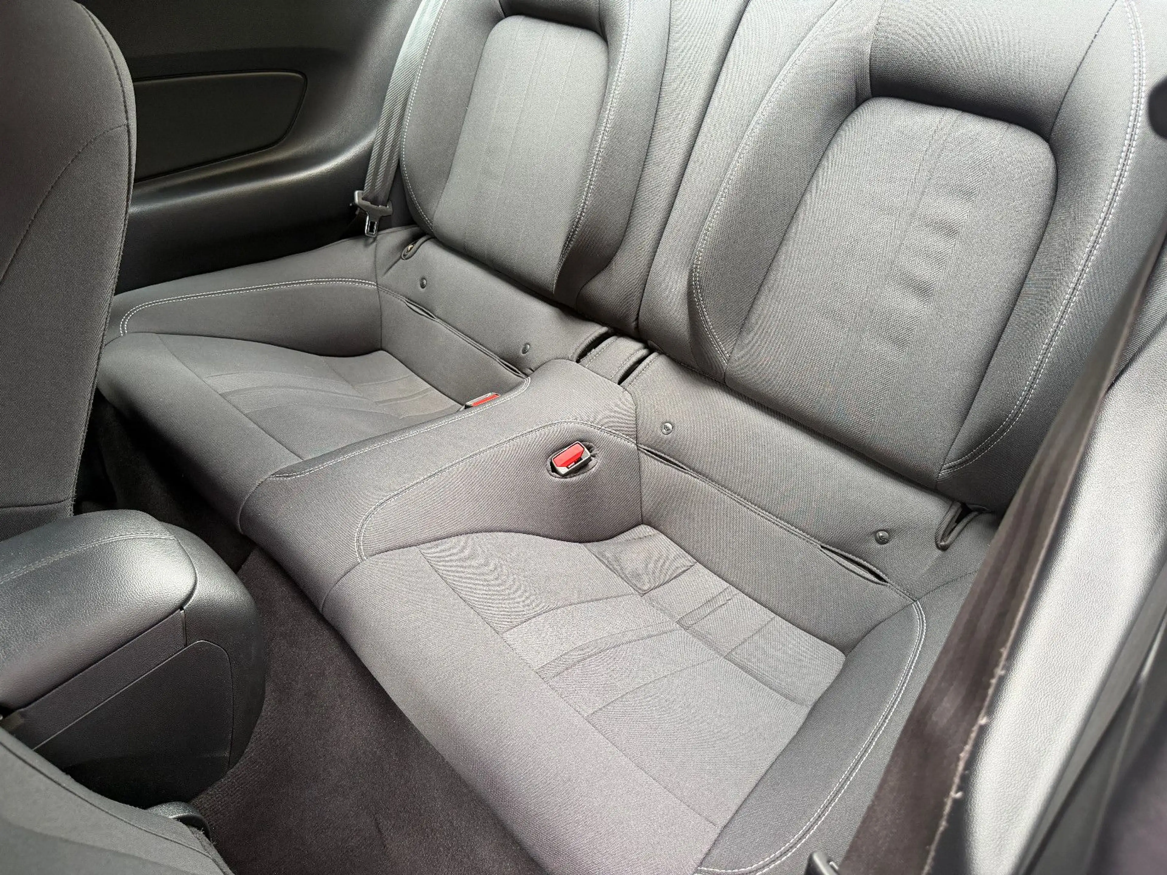 Ford Mustang Basis Fastback — photo 12