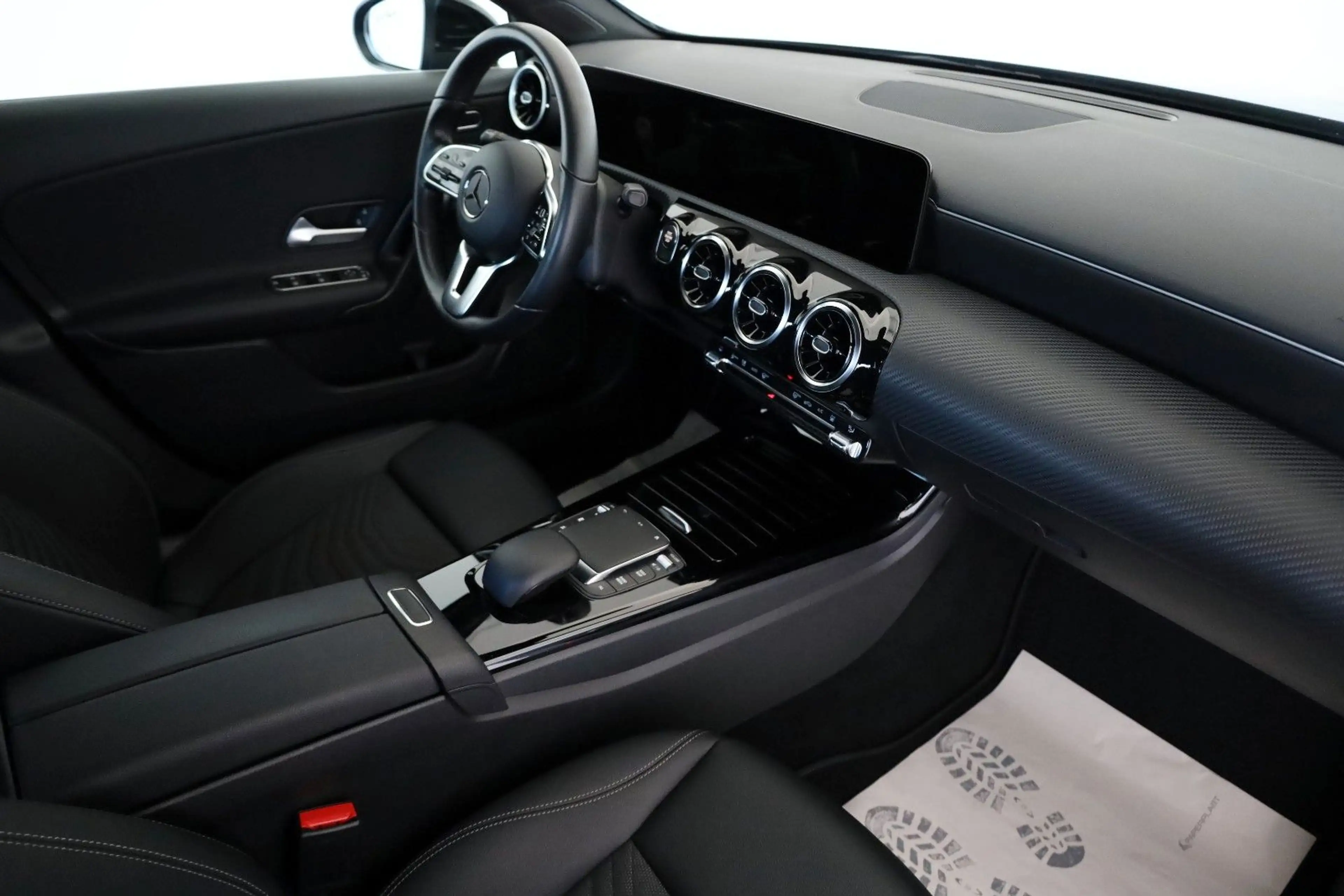 Mercedes-Benz A 250 e Style Limo., T.Leder, Navi, LED, Kamera — photo 3