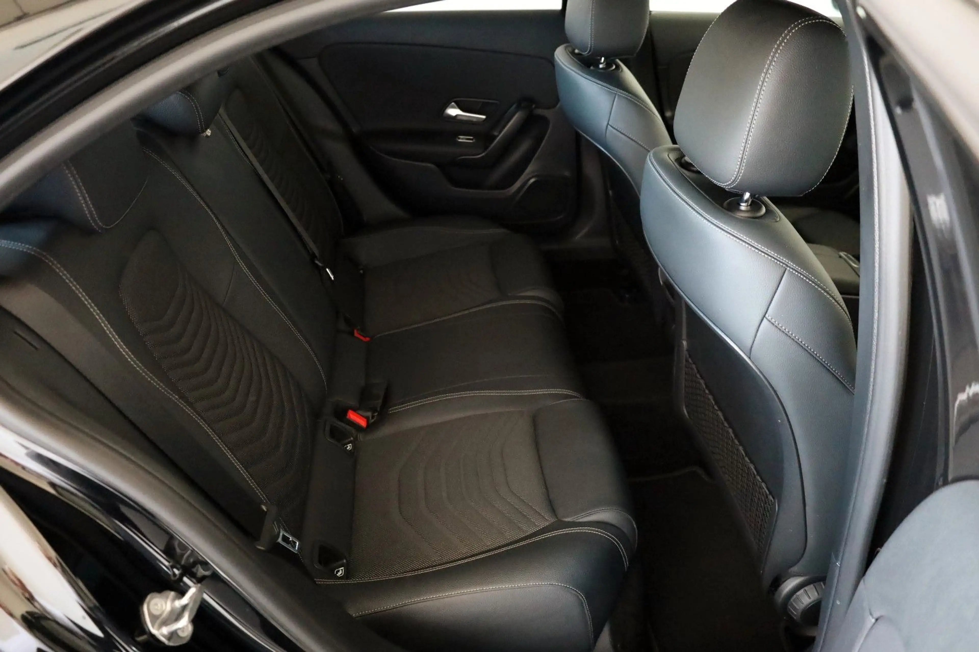 Mercedes-Benz A 250 e Style Limo., T.Leder, Navi, LED, Kamera — photo 6