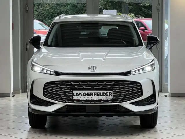 MG HS view 9