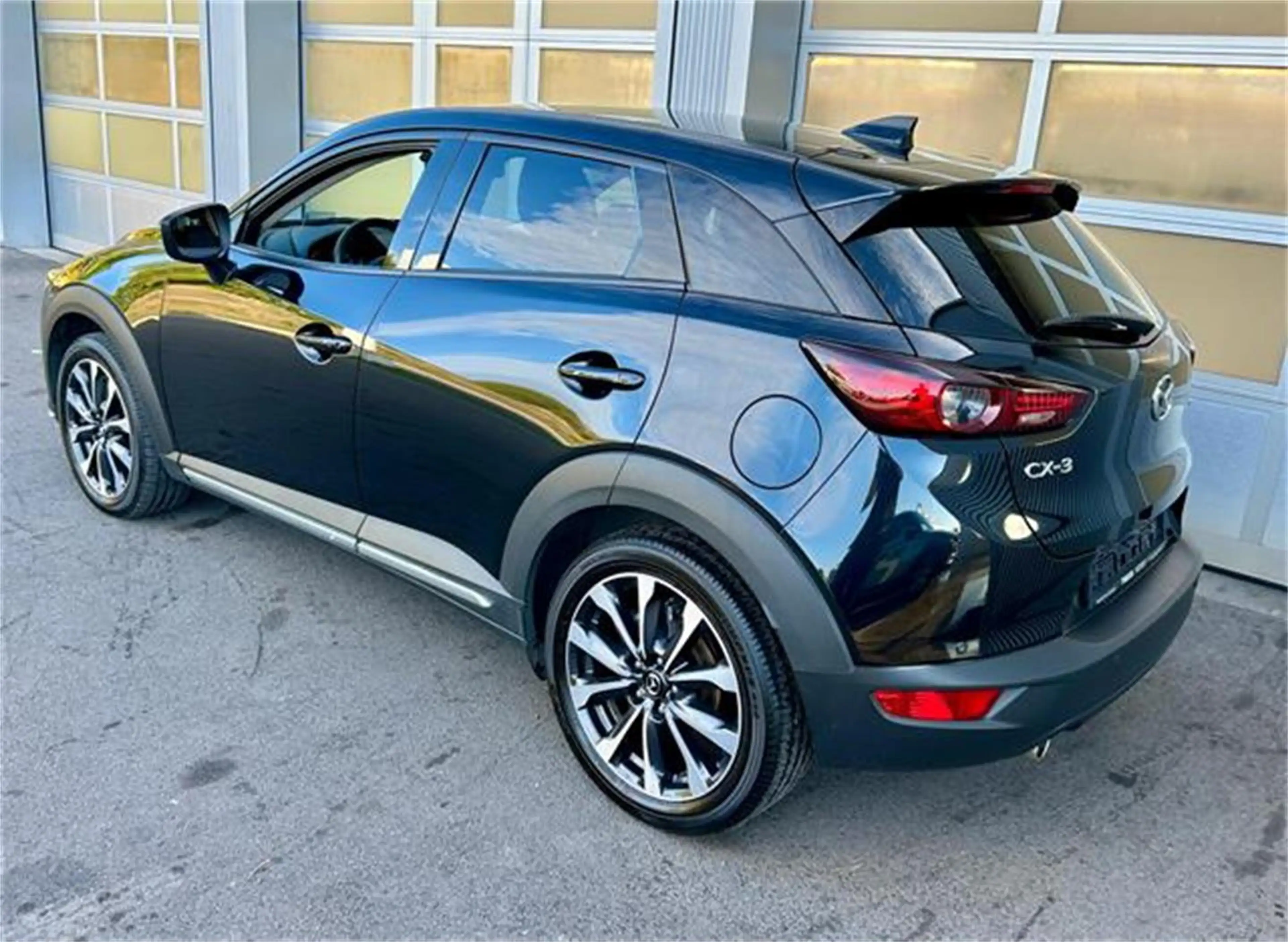 Mazda CX-3 G121 Revolution Top Aut. Automatik mit Online — photo 3