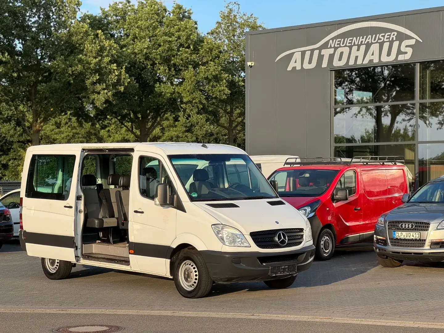 Mercedes-Benz Sprinter II Kombi 311 / 315 CDI KLIMA 9 Sitze White - 2