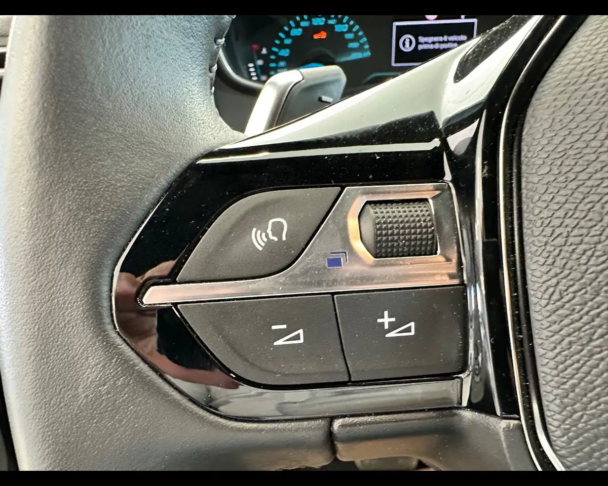 Peugeot 2008 1.2 Hybrid Style, миниатюра 11