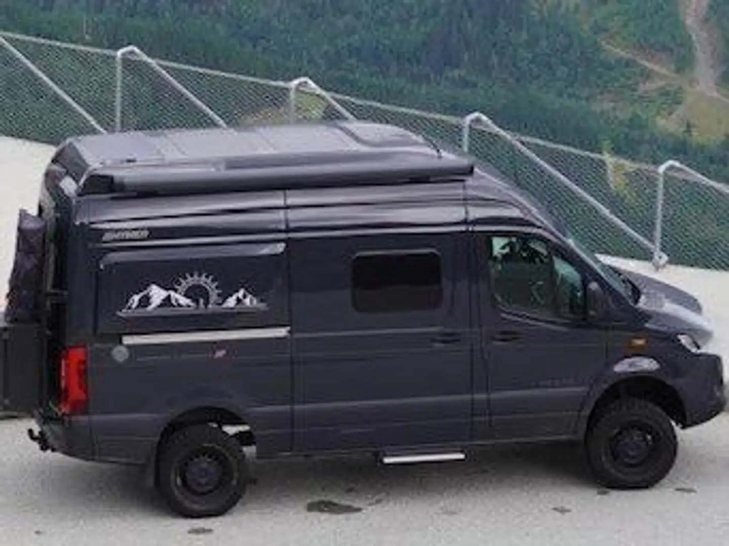 Caravans-Wohnm Hymer HYMER GRAND CANYON S 4x4 – Permis B - 4 Places Grau - 2