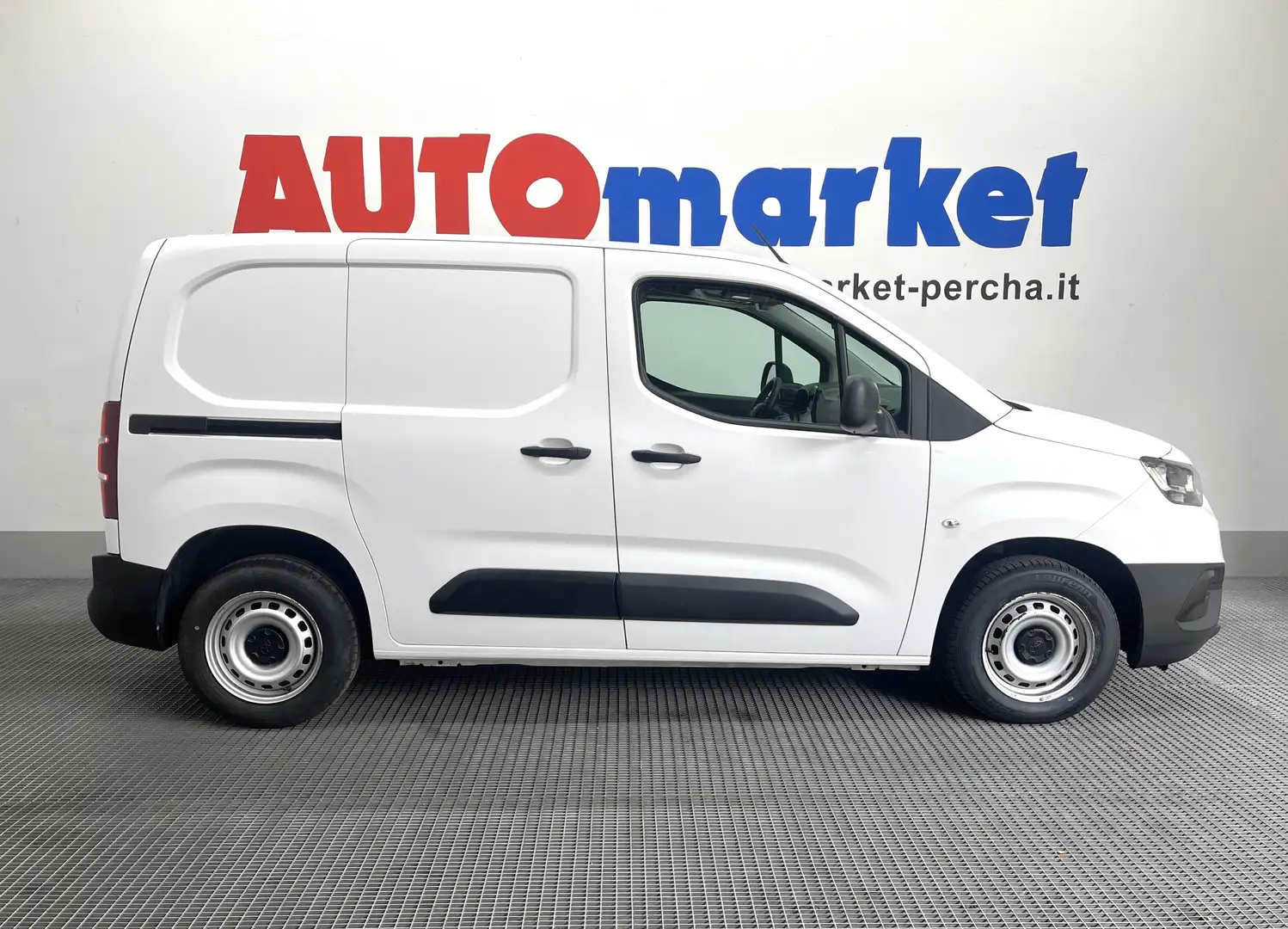 Toyota Proace City 1.2 VAN Bianco - 1