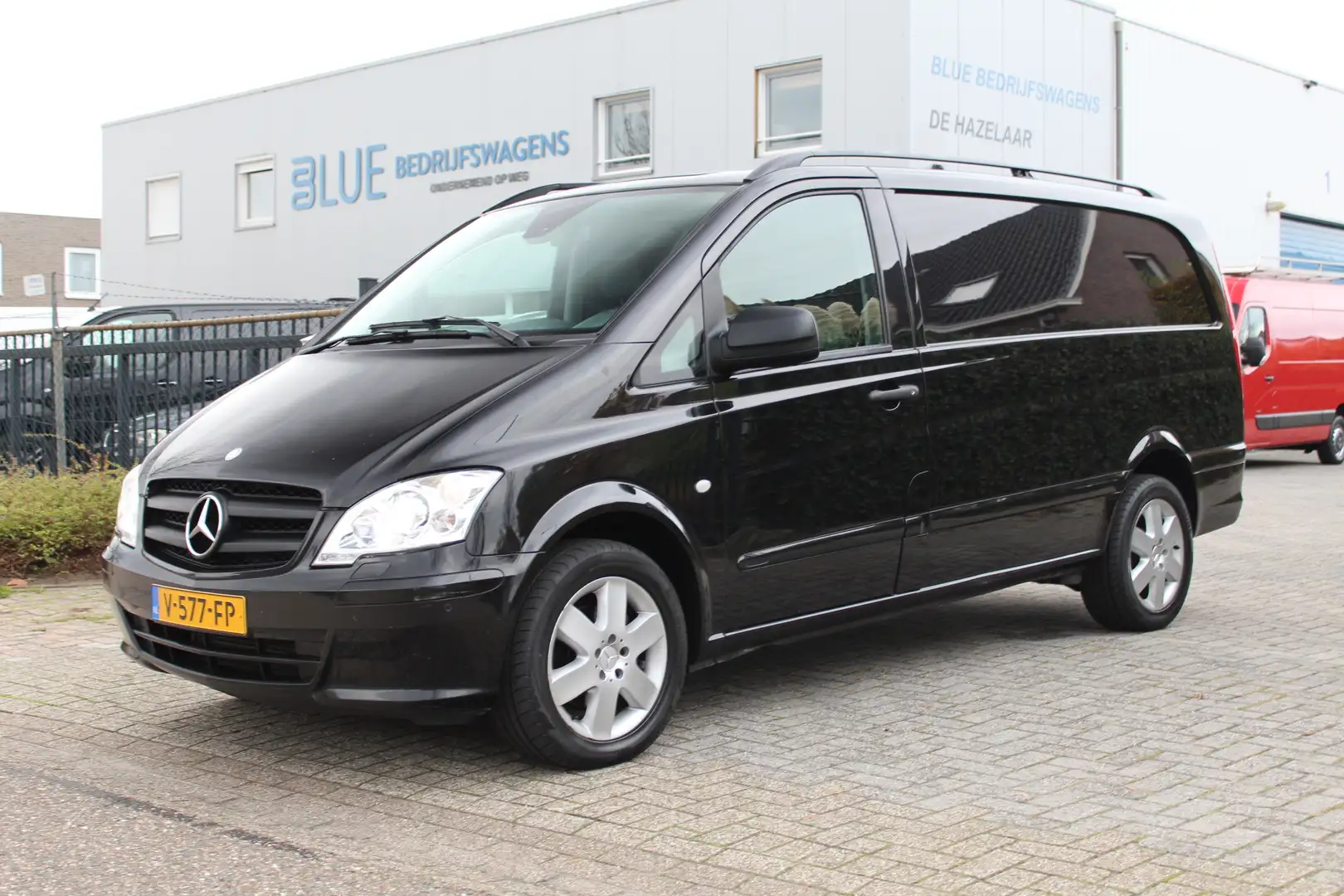 Mercedes-Benz Vito 122 CDI 3.0 V6 Automaat Lang ✓ 3-zits ✓ xenon ✓ le Noir - 1