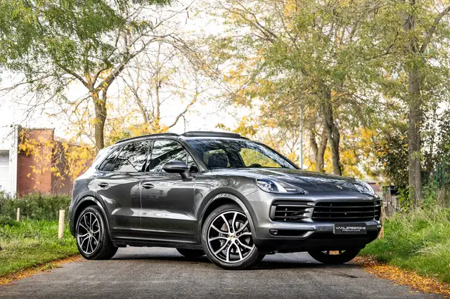 Porsche Cayenne 3.0 V6 * Pano * Trekhaak * BOSE * Camera *