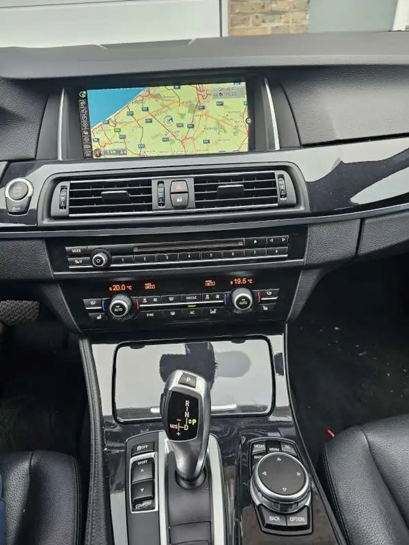 BMW 518 518d Touring Aut. Fekete - 1