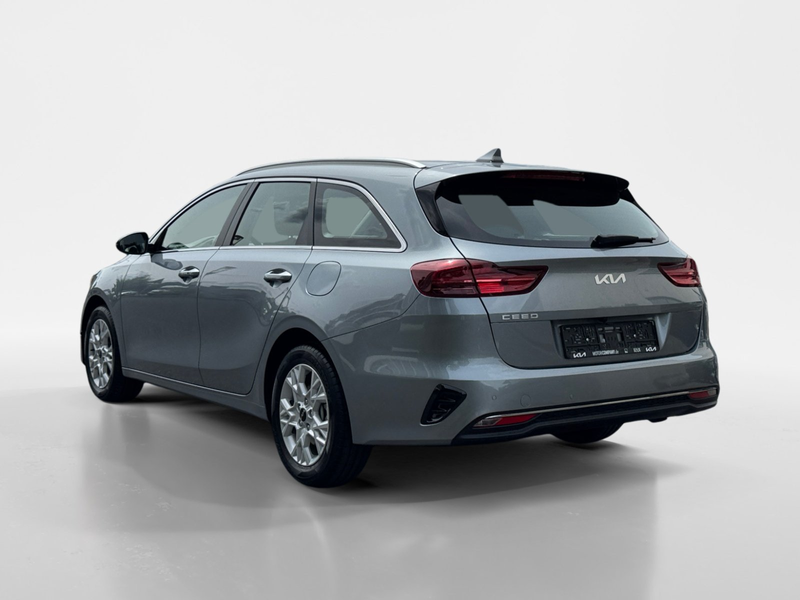 Kia Ceed SW / cee'd SW Ceed SW 1.5 T-GDI Ultimate Navi+Kamera+Keyless — photo 3