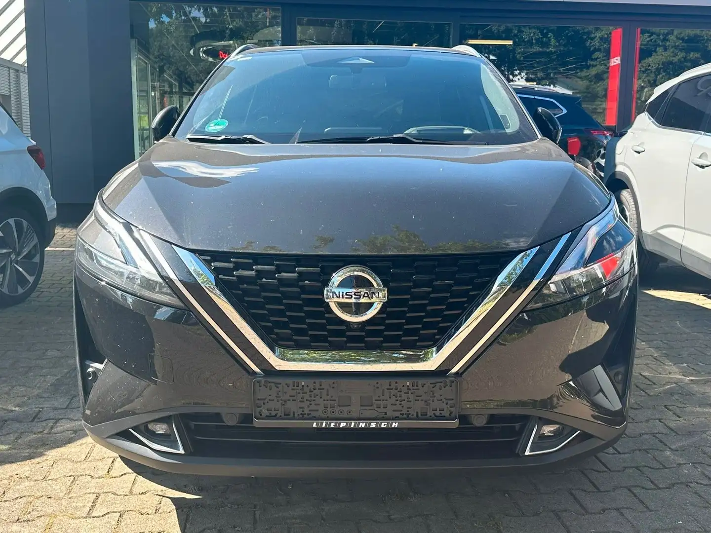Nissan Qashqai 1.3 Tekna *Automatik* Weiß - 2